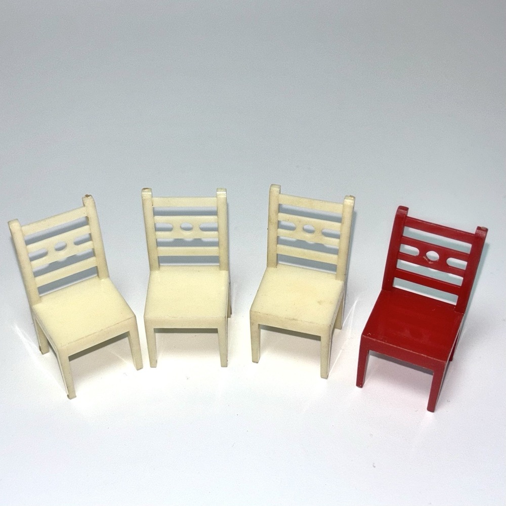 Pyro Dollhouse Chairs Set 4 Cream Red 1:24 Straight Slat Back Plastic 1950s